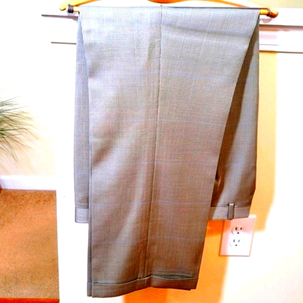 Hickey Freeman Windowpane Suit - Picture 10 of 10